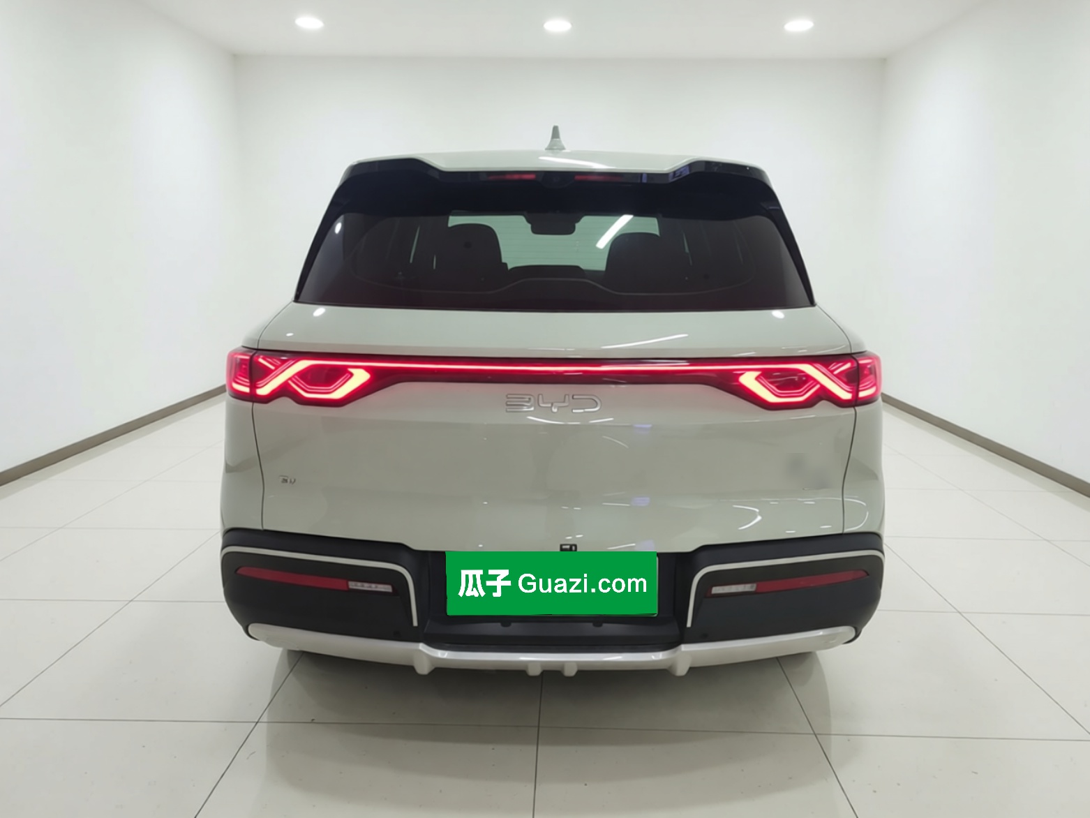 BYD Yuan UP 2025 Intelligent Driving Version 401 KM Dynamic Edition — снимка 5