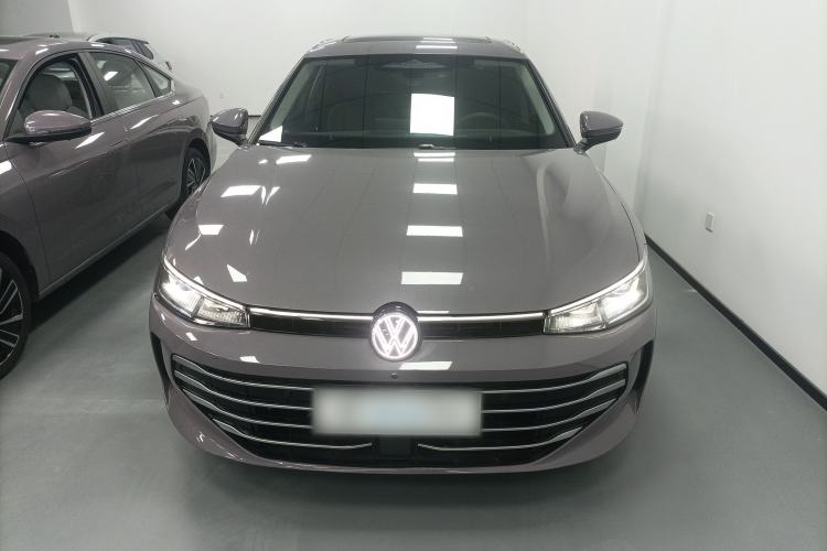 Used Volkswagen Passat 2025 Pro 380TSI Dragon Supreme Edition