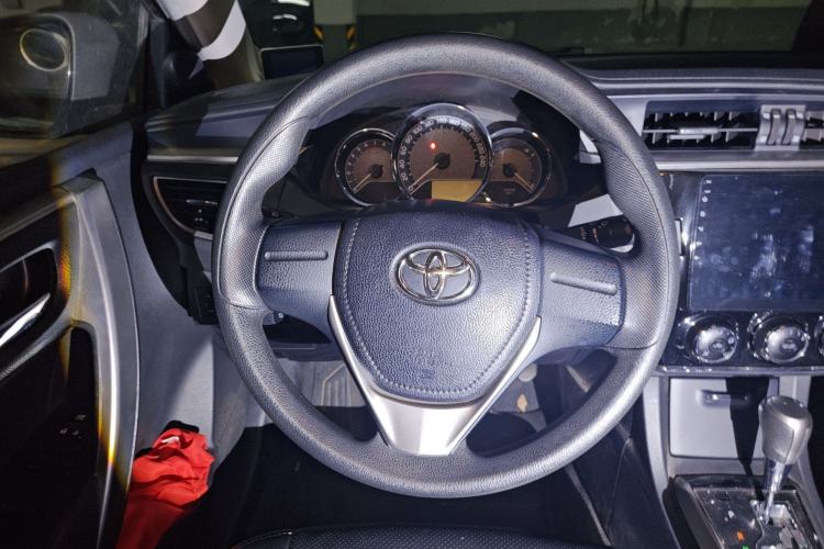 Used Toyota Corolla 2017 1.2T CVT GL
