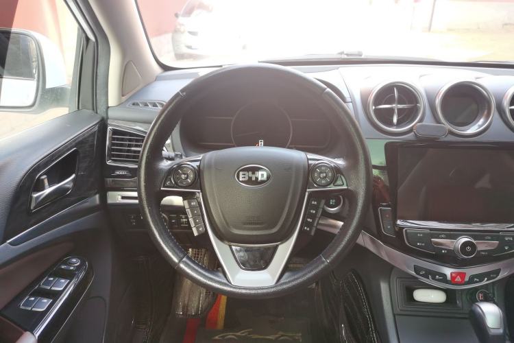 Used BYD S7 2017 2.0T Automatic Prestige Edition