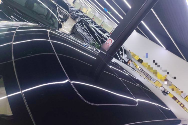 Used Volvo EM90 2025 Ultra Six-Seater Roof