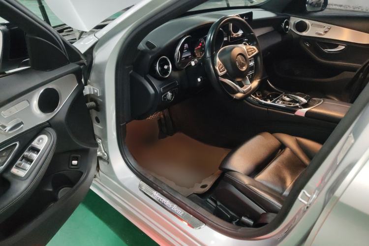 Used Mercedes-Benz C-Class 2015 C 200 Sport Edition 4MATIC Driver Seat