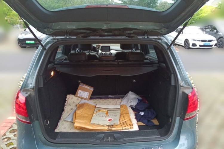 Used Mercedes-Benz B-Class 2015 B 200 Sport Edition Trunk