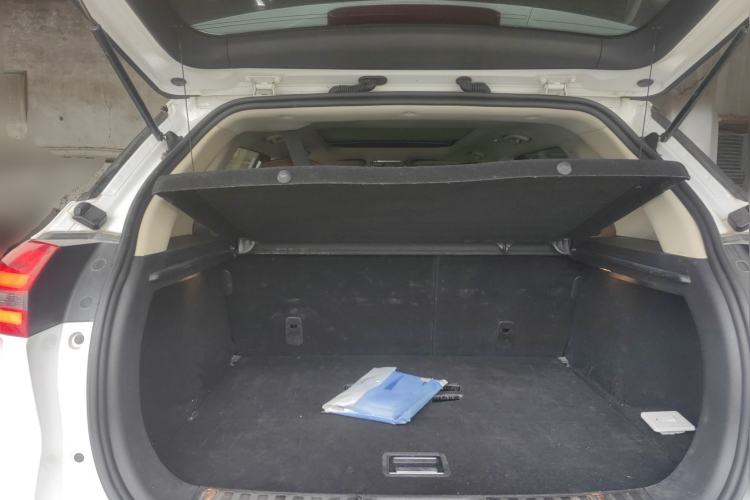 Used Geely Auto Emgrand X7 Sport 2016 1.8TD Automatic ZhiZun Version
