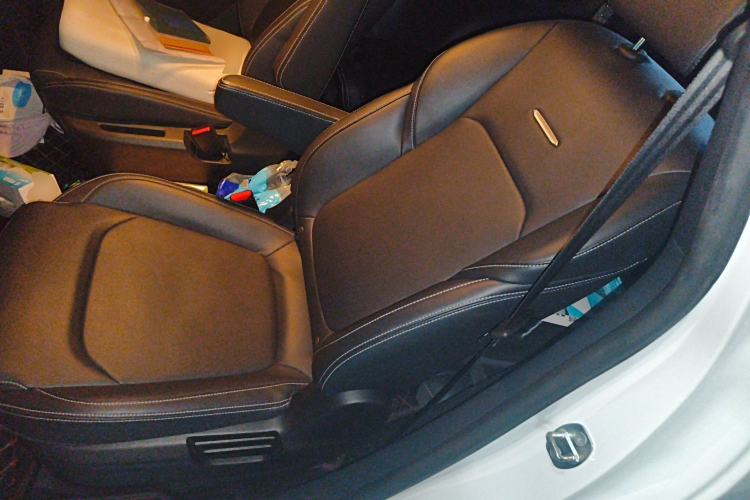 Used SAIC MAXUS G50 2019 1.5T Automatic Elite Edition China VI Standard Left Rear Seat