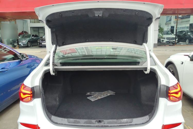 Used Chevrolet Monza 2022 320 Automatic Enjoyment Sunroof Version
