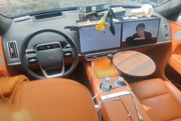 Used Li Auto L7 2023 Pro Model Center Console