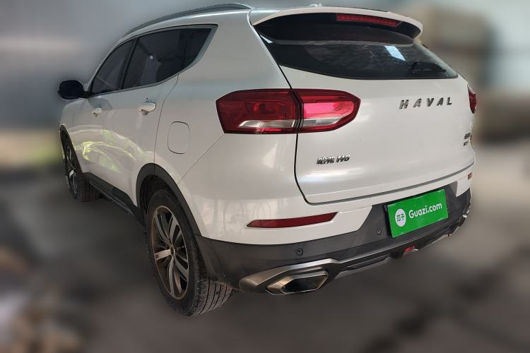 Used Haval H6 2017 Red Label 2.0T Automatic Two-Wheel Drive ZhiShang Model
