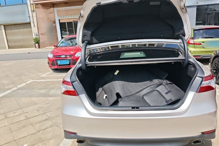 Used Toyota Camry 2018 2.0G Luxury Edition