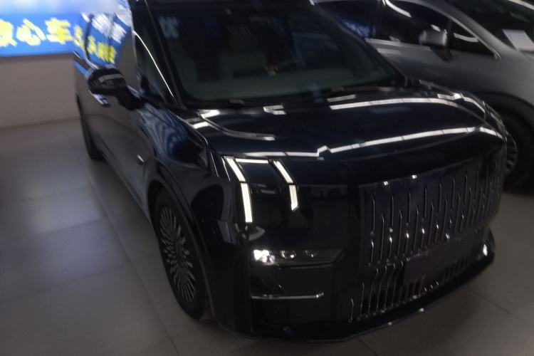 Used Zeekr 009 2022 WE Edition
