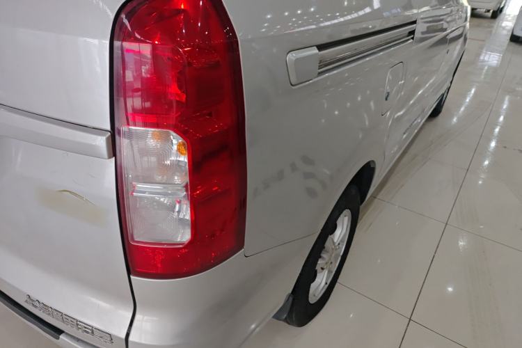 Used Wuling Hongguang V 2022 1.5L Enjoy Edition Electric-Powered LAR Right Rear Taillight