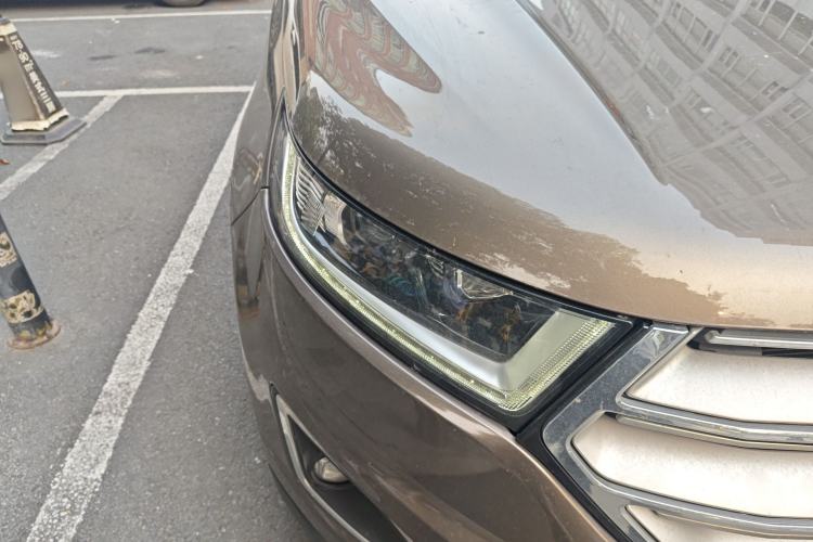 Used Ford Edge 2015 2.0T GTDi Two-Wheel-Drive High-Line Version