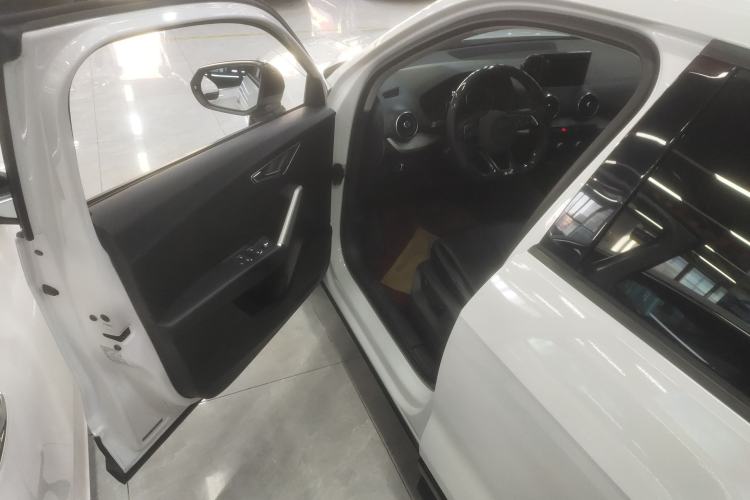 Used Audi Q2L 2021 35 TFSI Progressive Dynamic Edition
