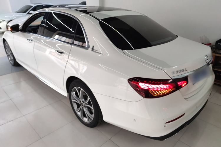 Used Mercedes-Benz E-Class 2022 Revised Version E 300 L Sporty and Stylish Edition Exterior 2