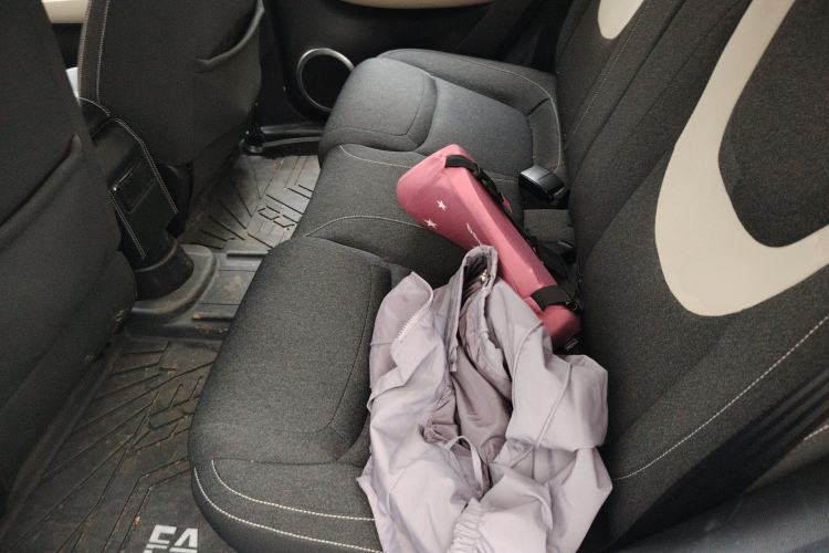 Used Wuling Bingo 2023 203km Light Edition Left Rear Seat