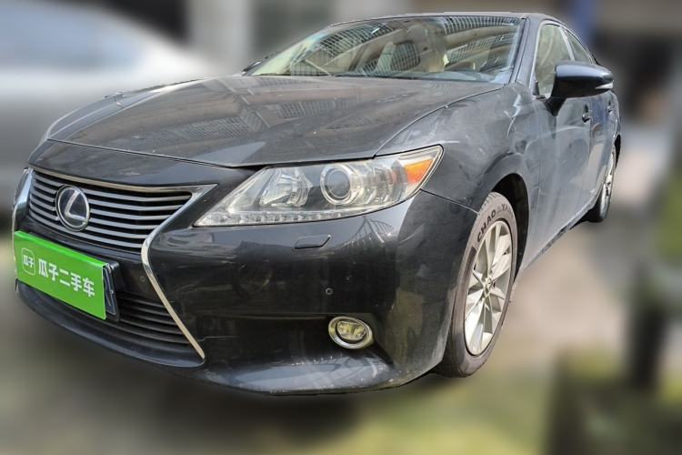 Used Lexus ES 2014 300h Elite Edition