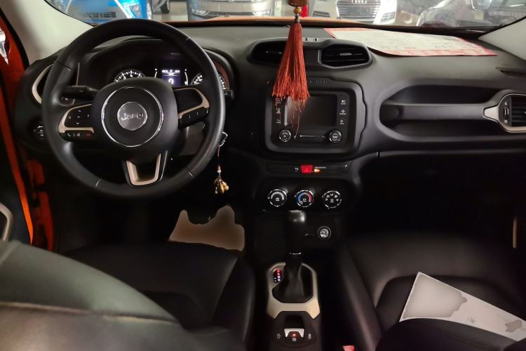 Used Jeep Renegade 2016 1.4T Automatic Jingneng Edition Center Console