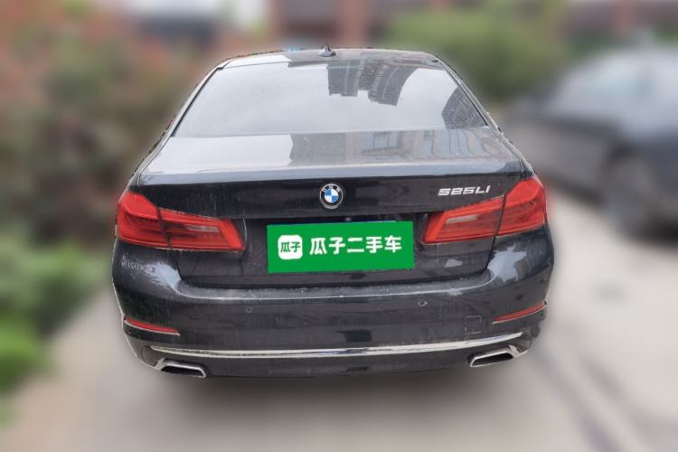 Used BMW 5 Series 2019 525Li Luxury Package
