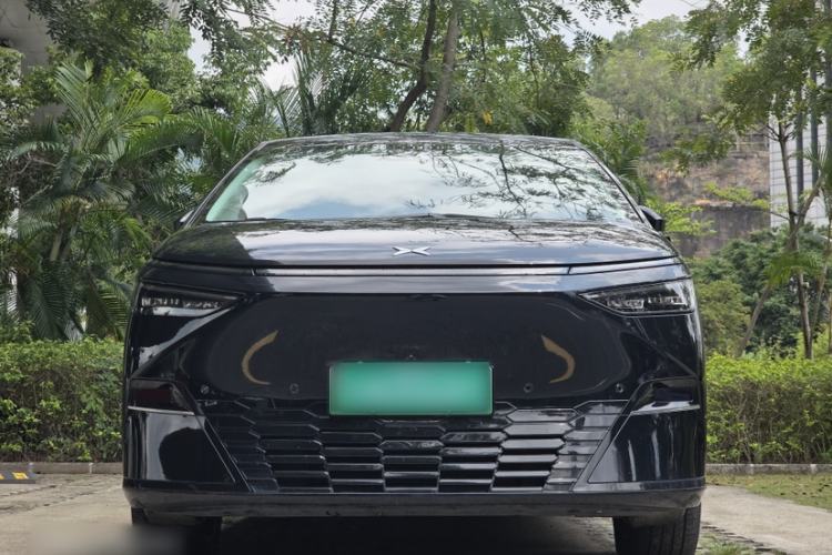 Used XPeng X9 2024 702 Ultra-Long Range Max Exterior 4