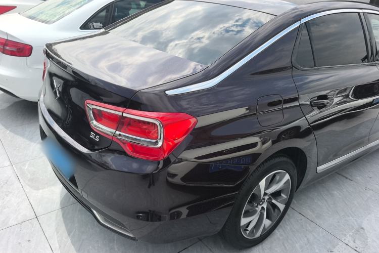 Used DS 5LS 2016 1.6T Elegant Edition THP160
