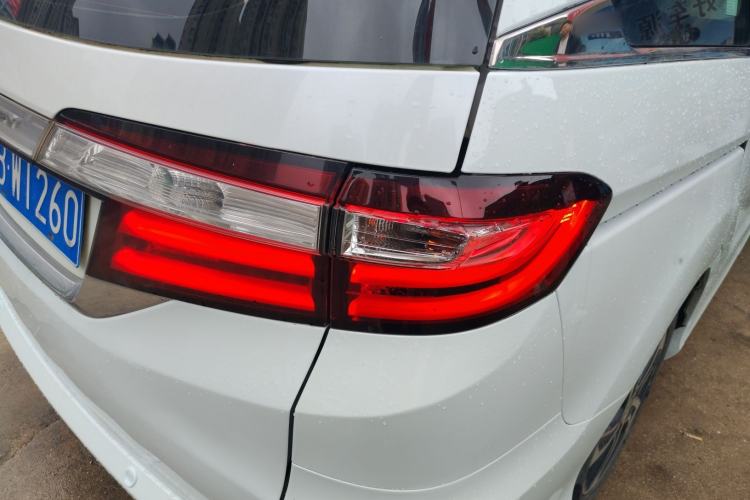 Used Honda Odyssey 2015 Revised 2.4L Luxury Edition
