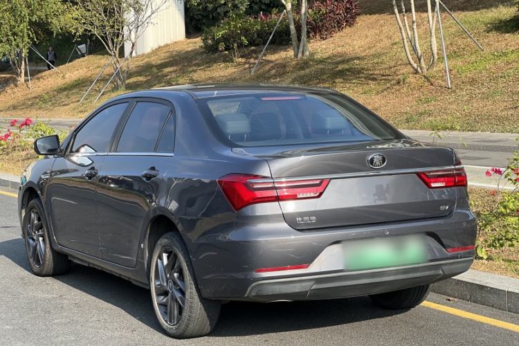 Used BYD Qin New Energy 2019 High-Range Luxury Model
