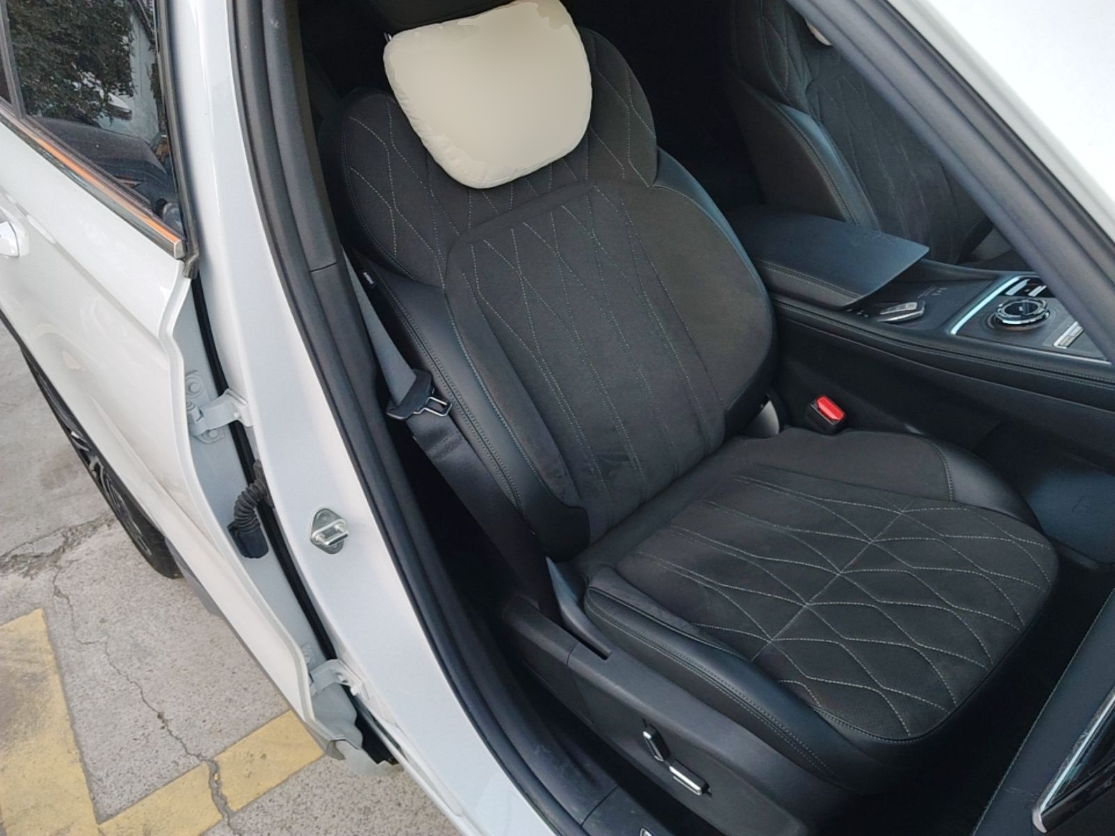 Geely Auto Monjaro L 2025 Dongfang Yao 2.0TD Automatic Lanxing Edition — снимка 19