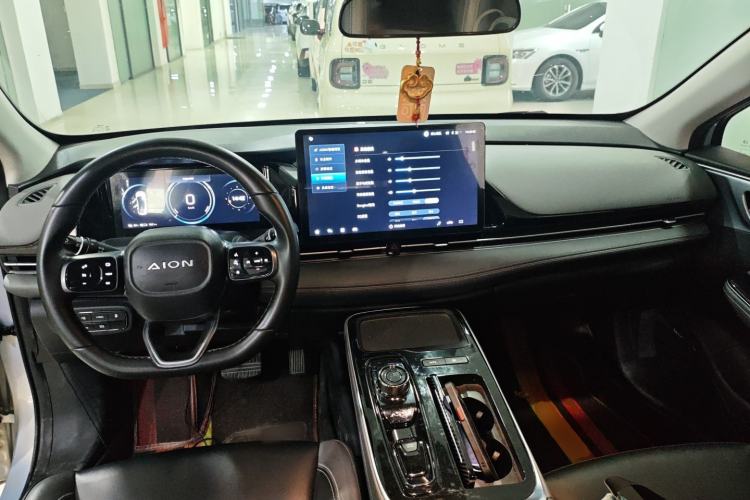 Used AION S Plus 2023 70 Enjoy Edition Lithium Iron Phosphate Center Console