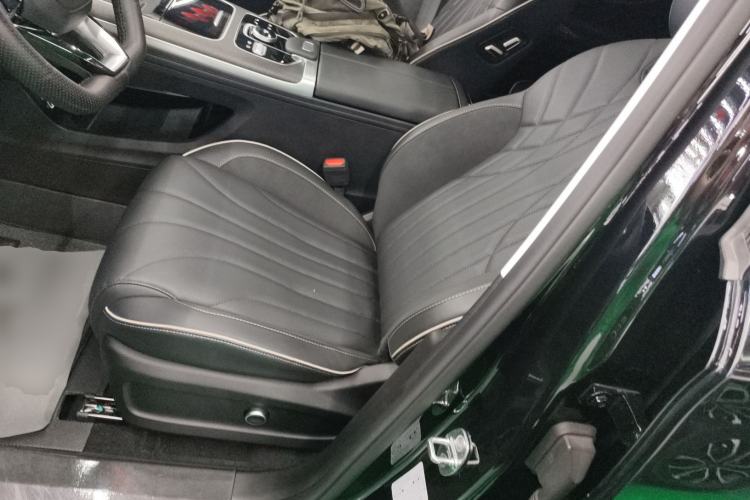 Used Chery Tiggo 9 2023 Facelift 2.0T Dual-Clutch Two-Wheel Drive Luxury Edition 5 Seats