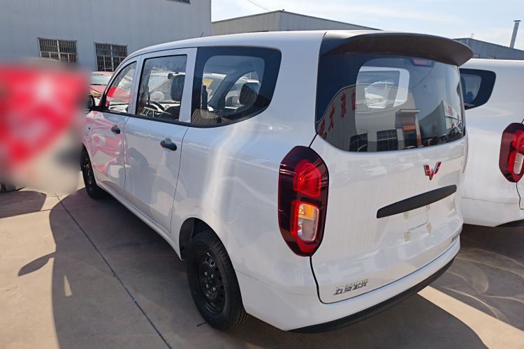 Used Wuling Hongguang New Energy 2024 All-Electric Model 300KM Practical Version
