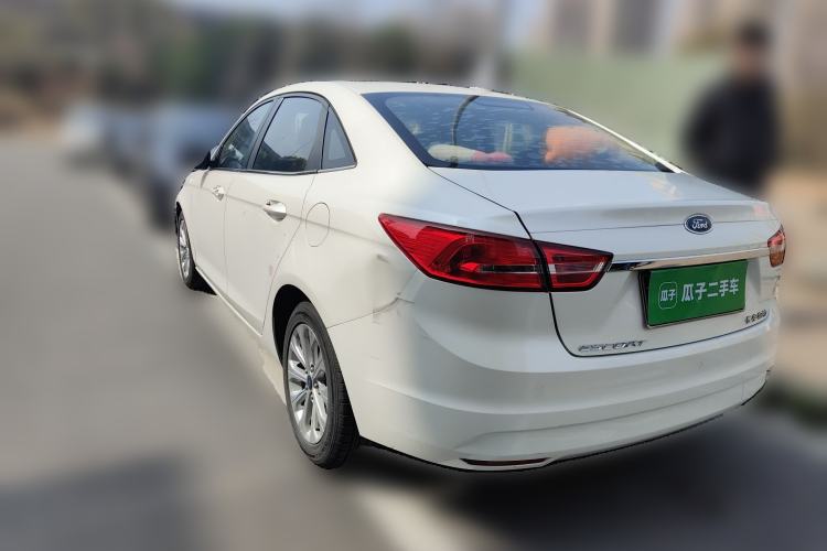 Used Ford Escort 2015 1.5L Automatic Fashion Model