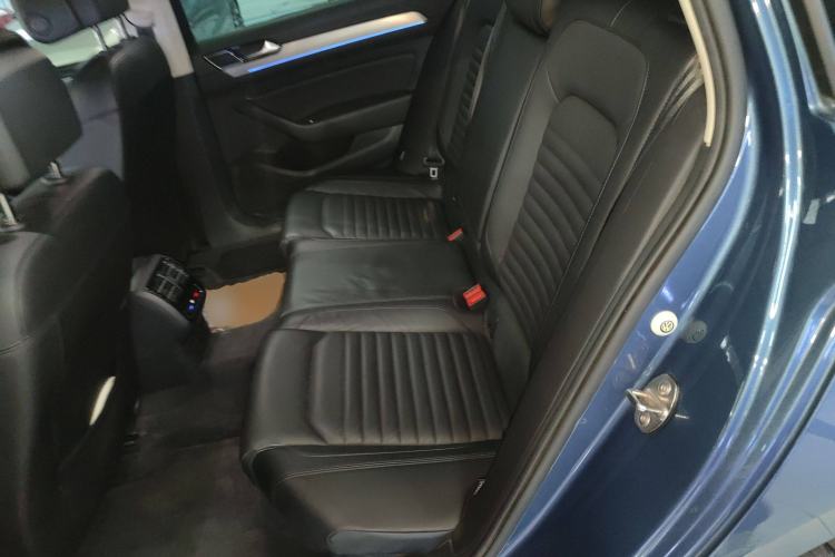 Used Volkswagen Variant New Energy 2019 GTE model
