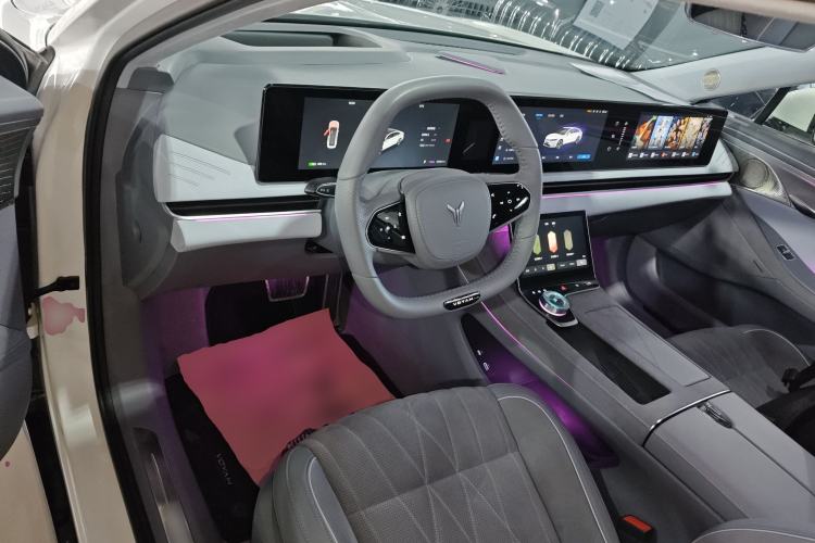 Used VOYAH PASSION 2023 Four-Wheel Drive Standard Edition