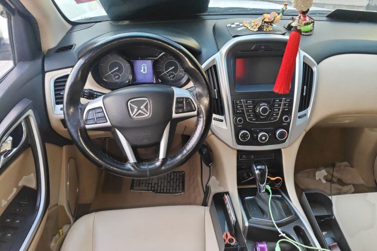 Used JMC Yusheng S350 2013 2.4T Automatic 2WD Diesel Luxury Edition 5 Seats Steering Wheel