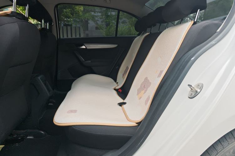 Used Volkswagen Lavida 2013 Revised Classic 1.6L Automatic Fashion Edition
