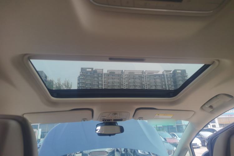 Used Buick GL8 New Energy 2025 Lu Shang Smart Enjoyment Edition 7-Seater
