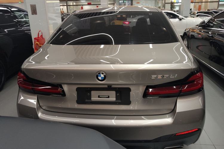 Used BMW 5 Series 2021 Facelifted 525Li M Sport Package
