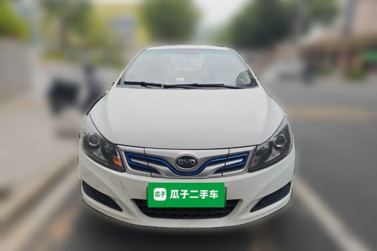 Used BYD e5 2018 450 Smart Connect Enjoyment Version
