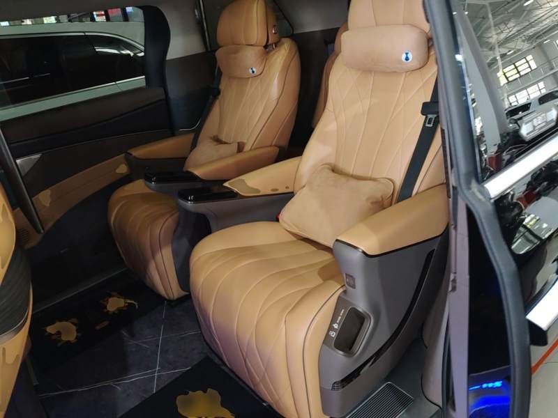 Used Denza D9 2022 DM-i 970 Four-Wheel Drive Prestige Model — 16