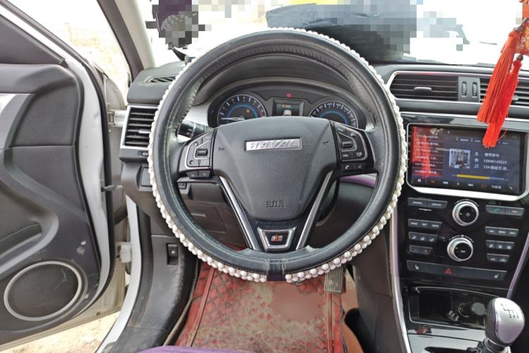 Used Haval H2 2017 Red-Label 1.5T Manual Two-Wheel-Drive Elite Model