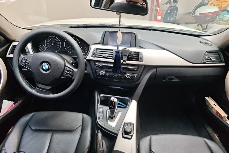 Used BMW 3 Series 2015 320Li Luxury Edition Fashion Model