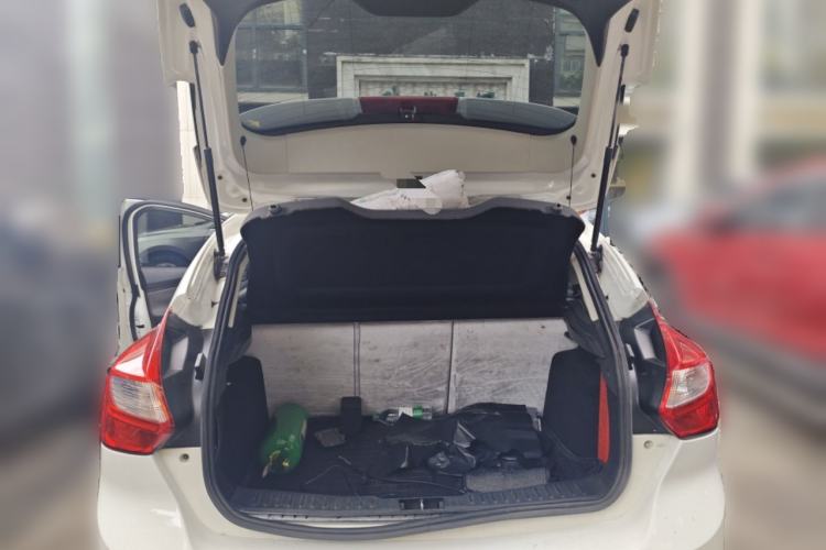 Used Ford Focus 2012 Hatchback 1.6L Automatic Comfort Model Trunk