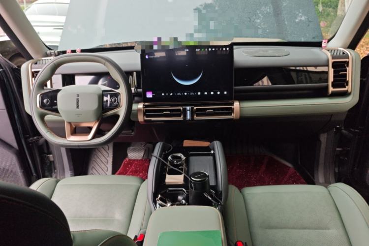 Used iCAR 03 2024 501km Four-wheel Drive Long-range Intelligent Driving Edition Center Console