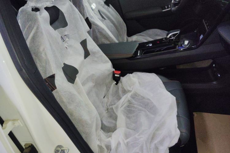 Used Geely Auto Emgrand X7 Sport 2024 1.5TD Smart Connect+ Right Front Seat