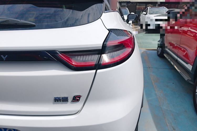 Used Geely Auto Emgrand S 2021 1.4T CVT Prestige Edition Right Rear Taillight