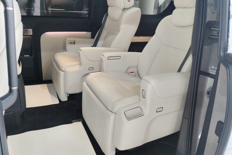 Used Li Auto MEGA 2025 Home Family Special Edition