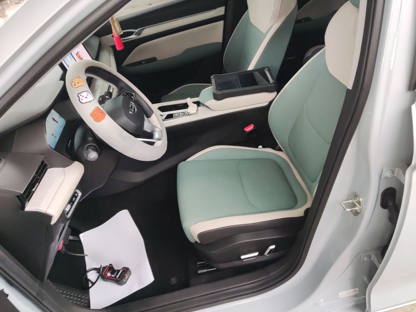 Geely Auto Emgrand L HiP 2022 1.5TD-DHT Pro 100KM Super Swift — снимка 17