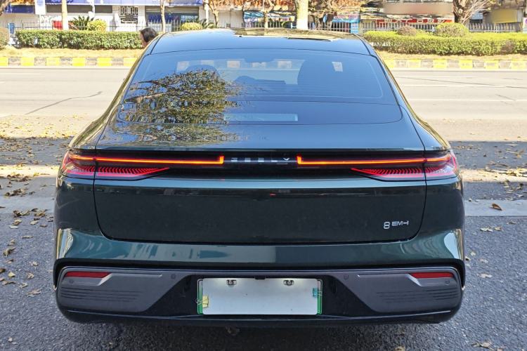 Used Geely Galaxy Galaxy 8 2025 130km EM-i Deluxe Edition