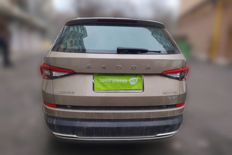 Used Skoda Kodiaq 2019 Facelifted TSI330 5-Seater Two-Wheel-Drive Luxury Enjoyment Edition China VI Standard Rear