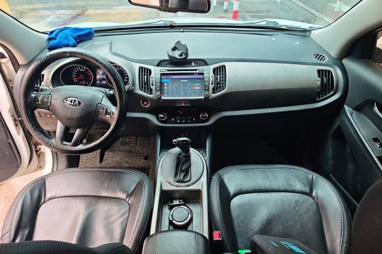 Used Kia Sportage R 2015 2.0L Automatic Two-Wheel Drive DLX Model